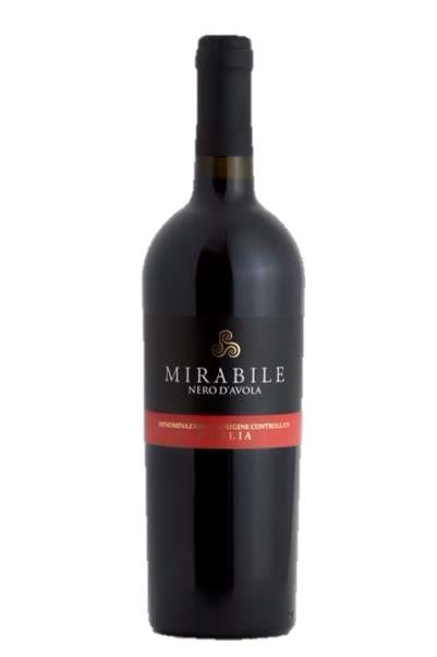 La bottiglia di Nero d'Avola Miràbile